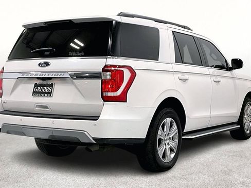 Used 2019 Ford Expedition XLT w/ Equipment Group 202A image 2