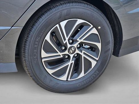 Used 2026 Hyundai Sonata Blue FWD image 14