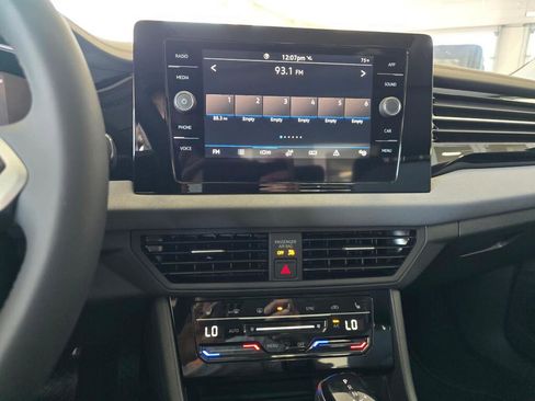 New 2026 Volkswagen Jetta SE FWD image 26