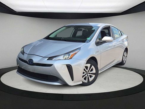 Used 2022 Toyota Prius L Eco FWD image 1