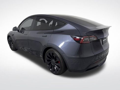 Used 2022 Tesla Model Y Performance image 5
