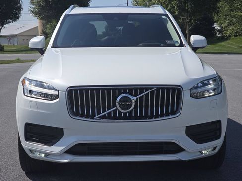 Used 2021 Volvo XC90 T6 Momentum w/ Advanced Package AWD/4WD image 2