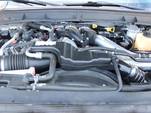 Used 2013 Ford F350 Lariat w/ Lariat Interior Pkg image 38