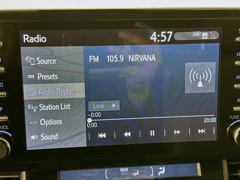 Used 2021 Toyota Sienna XLE w/ XLE Plus Package image 21