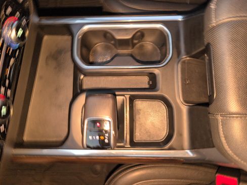 Used 2022 GMC Sierra 1500 SLT w/ SLT Premium Plus Package image 25