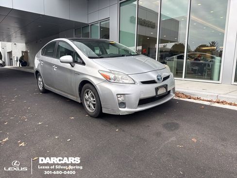 Used 2010 Toyota Prius Five image 1