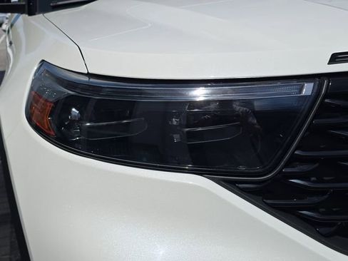 Used 2022 Ford Explorer ST-Line w/ Class IV Trailer Tow Package RWD image 10