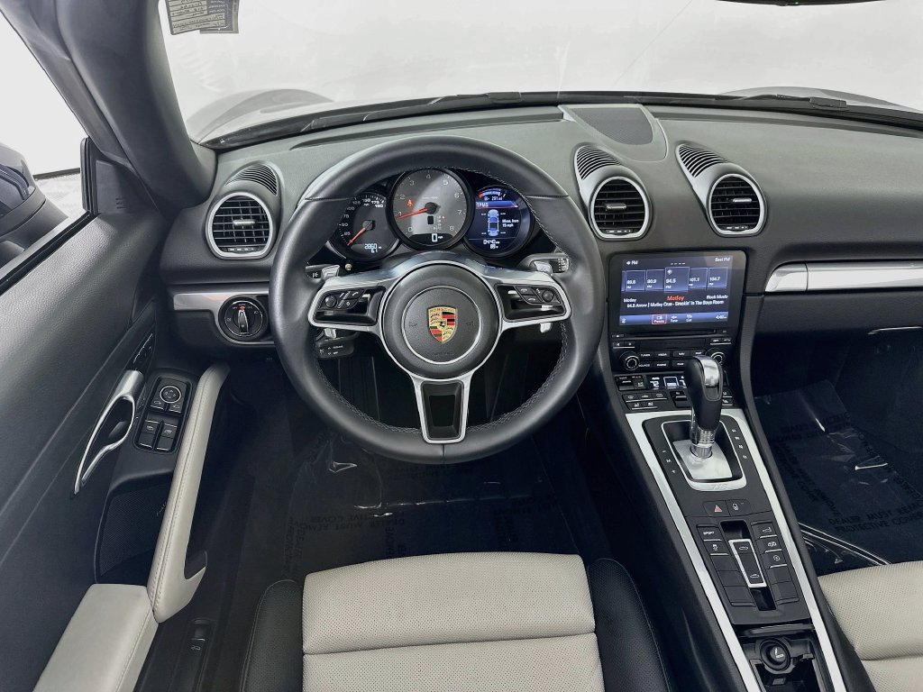 Used 2019 Porsche 718 Boxster S RWD image 21