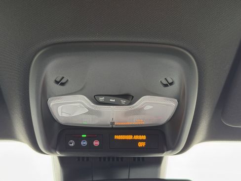 New 2026 GMC Canyon Elevation w/ Convenience Package image 25