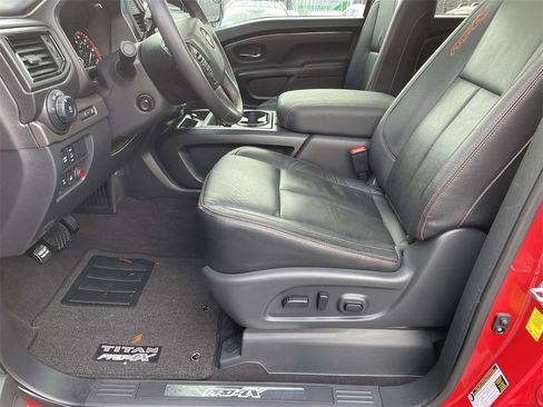 Used 2023 Nissan Titan PRO-4X w/ Pro-4x Convenience Package image 18