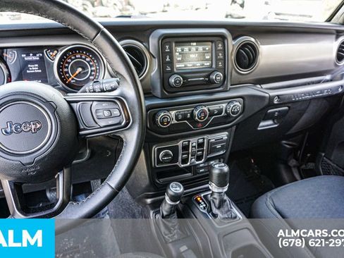 Used 2019 Jeep Wrangler Unlimited Sport S image 32