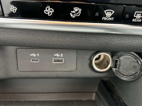 Used 2021 Nissan Rogue SL w/ Premium Package image 22