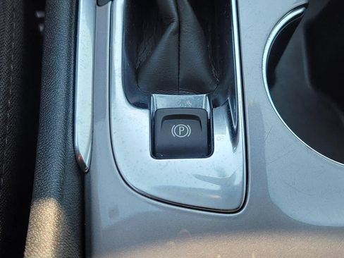 Used 2024 Chevrolet Malibu LT FWD image 32