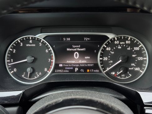 Used 2023 Nissan Pathfinder SL w/ SL Premium Package FWD image 18