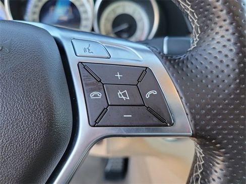 Used 2015 Mercedes-Benz E 350 4MATIC Sedan image 18
