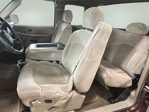 Used 2001 Chevrolet Silverado 2500 LS w/ Off-Road Skid Plate Pkg AWD/4WD image 12