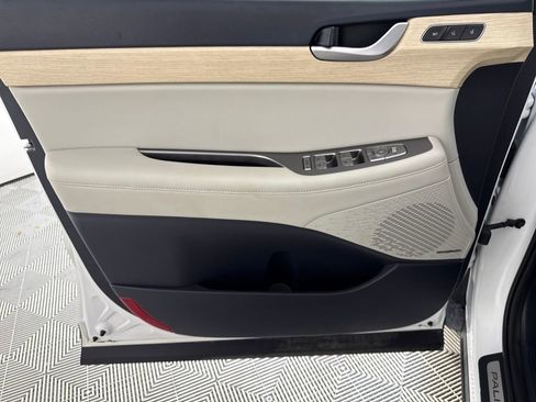 Used 2023 Hyundai Palisade Limited image 11