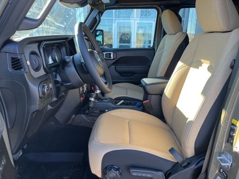 New 2026 Jeep Gladiator Sport image 4