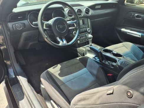 Used 2015 Ford Mustang Coupe RWD image 10