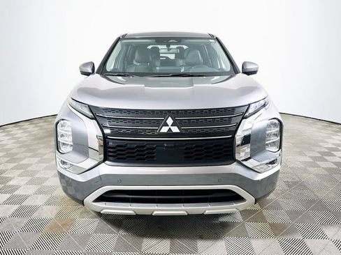 Used 2024 Mitsubishi Outlander SE FWD image 8