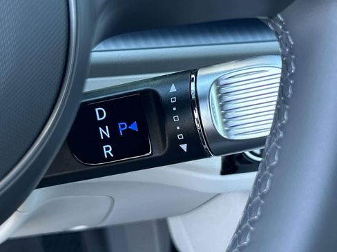 Used 2025 Hyundai Ioniq 6 SEL image 16