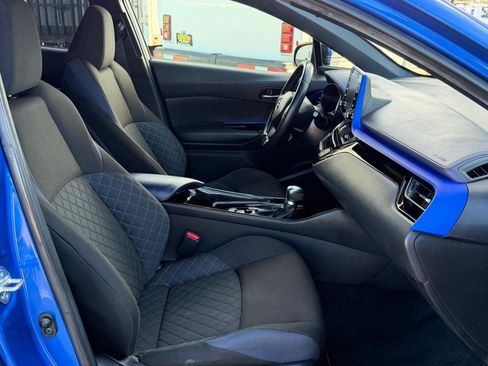 Used 2020 Toyota C-HR image 21