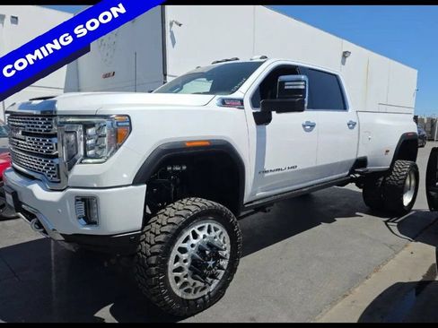 Used 2022 GMC Sierra 3500 Denali w/ Denali Ultimate Package AWD/4WD image 1