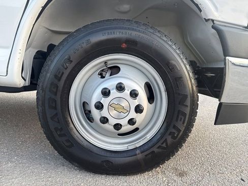 New 2025 Chevrolet Express 3500 w/ Power Convenience Package image 9