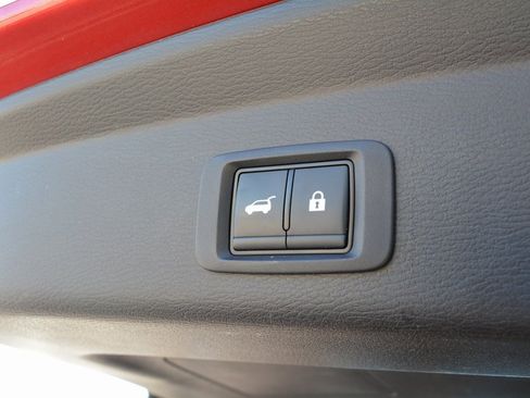 Used 2023 Mitsubishi Outlander SE image 24