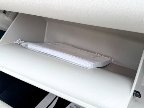 Certified 2023 Kia Sorento S w/ Panoramic Sunroof Package image 16