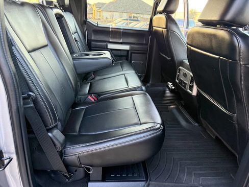 Used 2021 Ford F350 Lariat image 29