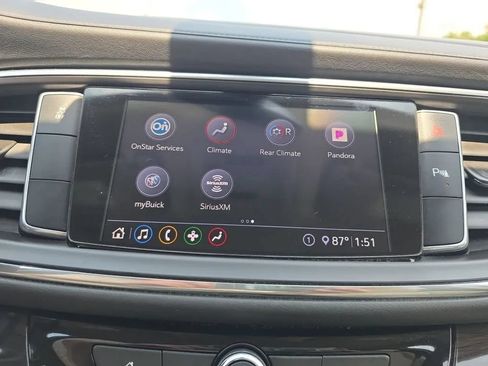 Used 2020 Buick Enclave Essence FWD image 28