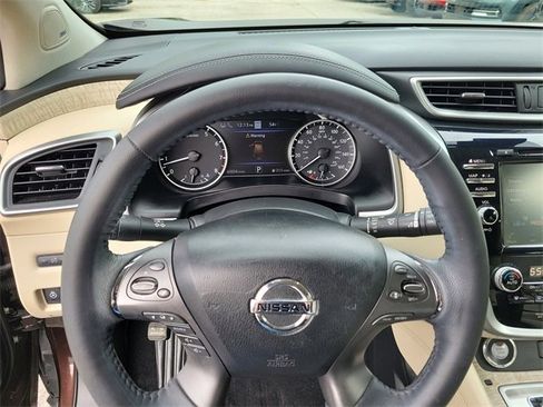 Used 2020 Nissan Murano SL w/ Moonroof Package image 16