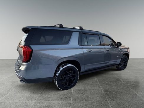 Certified 2022 GMC Yukon XL AT4 image 5
