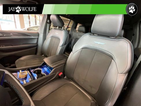 Used 2023 Jeep Grand Cherokee Trailhawk AWD/4WD image 11