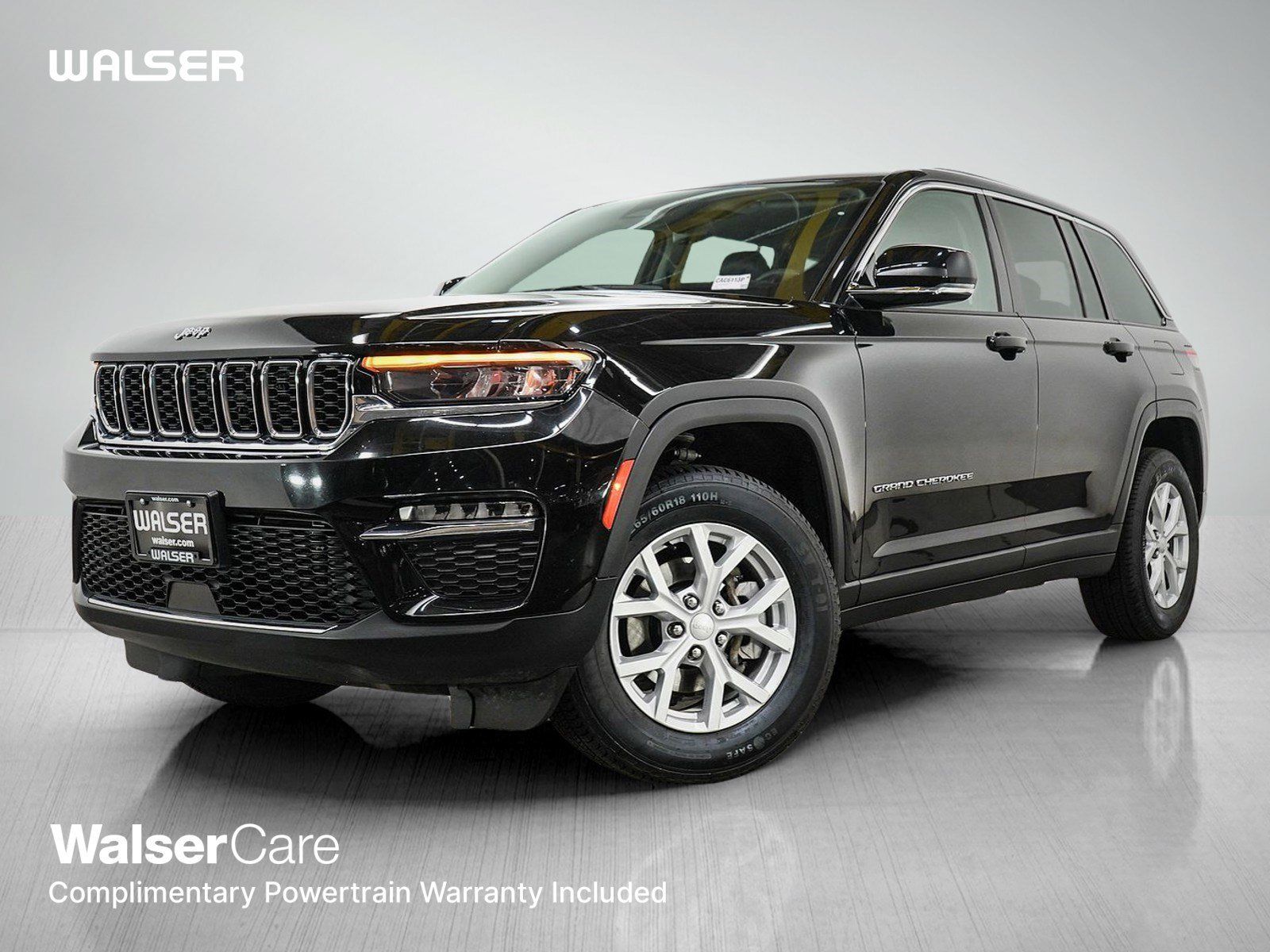 Used 2023 Jeep Grand Cherokee Limited AWD/4WD image 1