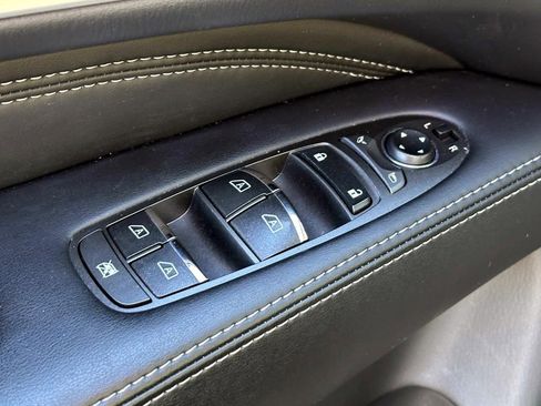 Used 2019 INFINITI QX60 Luxe w/ Essential Package image 16