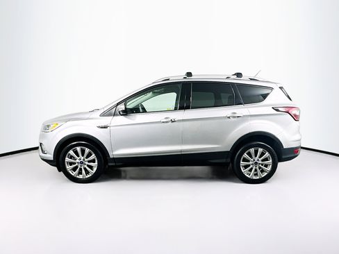 Used 2017 Ford Escape Titanium image 4