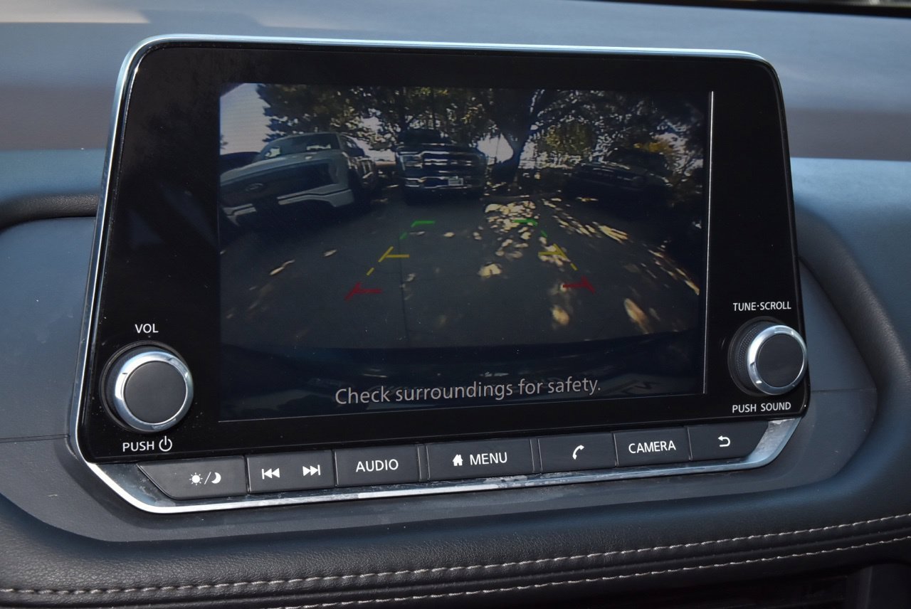 Used 2023 Nissan Rogue SV FWD image 28