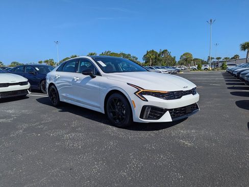 New 2026 Kia K5 GT-Line image 2