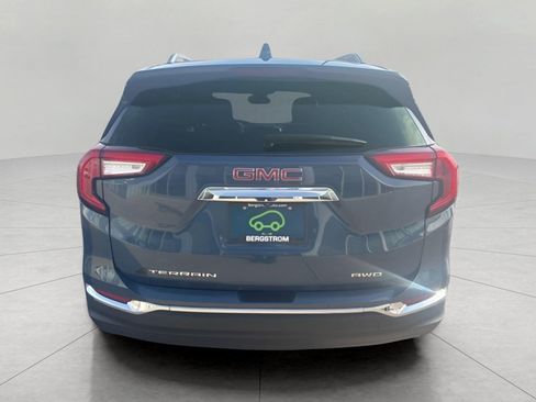 Certified 2024 GMC Terrain SLT AWD/4WD image 5