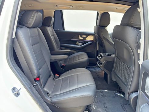 Used 2023 Mercedes-Benz GLS 580 4MATIC image 48