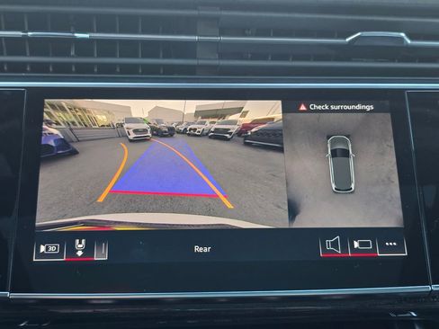 Used 2025 Audi Q7 3.0T Premium Plus image 8