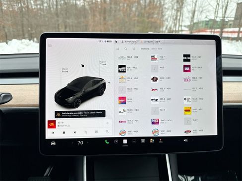 Used 2020 Tesla Model Y Long Range image 12