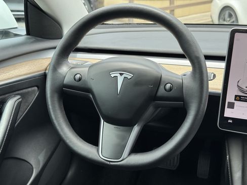 Used 2023 Tesla Model 3 Standard Range RWD image 27