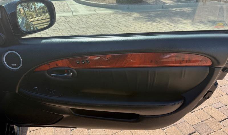 Used 2010 Lexus SC 430 Convertible RWD image 21