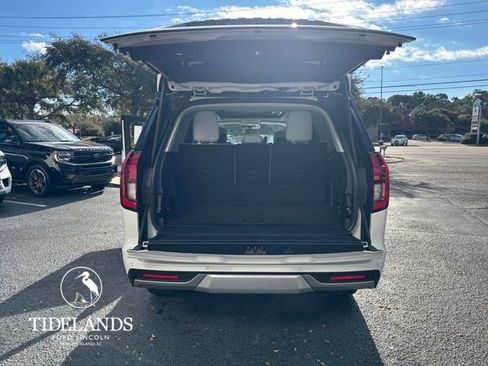 New 2026 Ford Expedition Platinum w/ Platinum Ultimate Package image 12