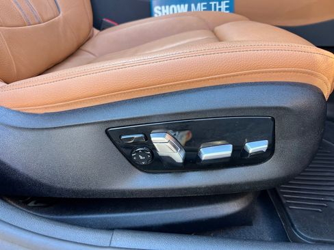 Used 2020 BMW M550i xDrive w/ Executive Package image 63