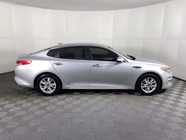 Used 2016 Kia Optima LX FWD image 37