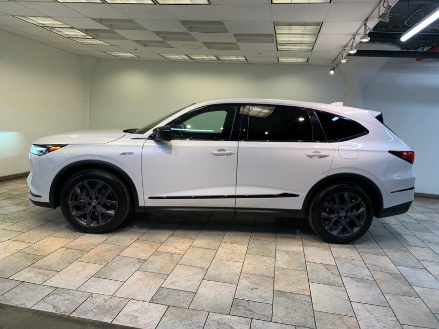 Used 2023 Acura MDX A-Spec AWD/4WD image 5